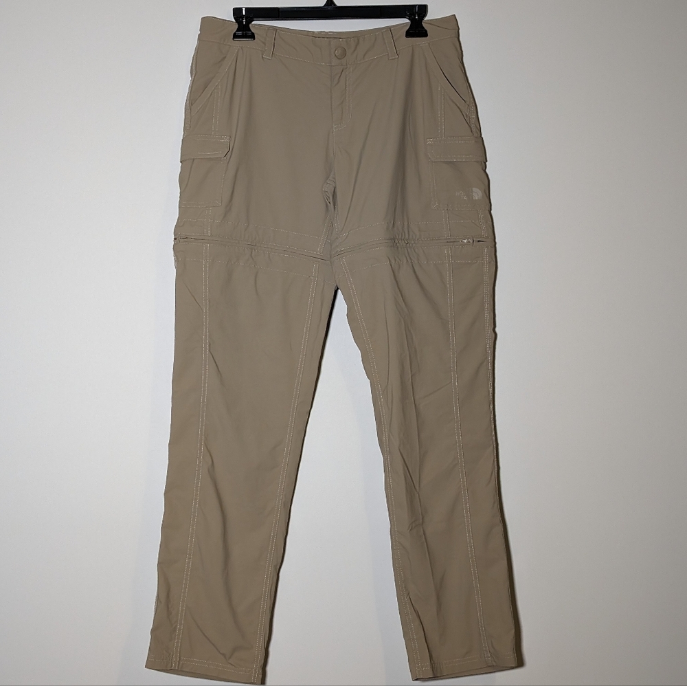 The North Face Beige Straight Leg Pants that  Zips off into Shorts. LIKE NEW
